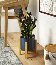 Load image into Gallery viewer, Deep Navy stand:light