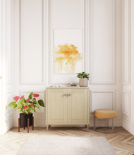 Load image into Gallery viewer, Hazy Skies stand:one_stand