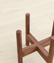 Load image into Gallery viewer, Walnut