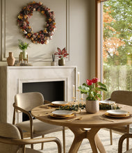 Load image into Gallery viewer, Earthy stand:one_stand
