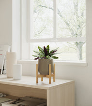 Load image into Gallery viewer, Olive stand:bamboo
