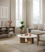 Load image into Gallery viewer, Sandy stand:one_stand
